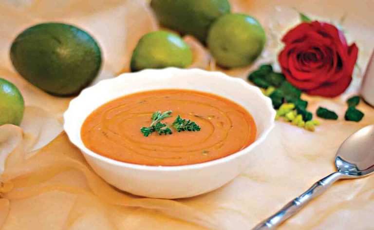 Supa de linte cu rosii