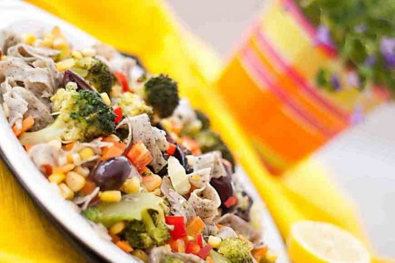 Tagliatelle cu legume