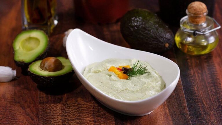 Pasta de tofu cu avocado – reteta video