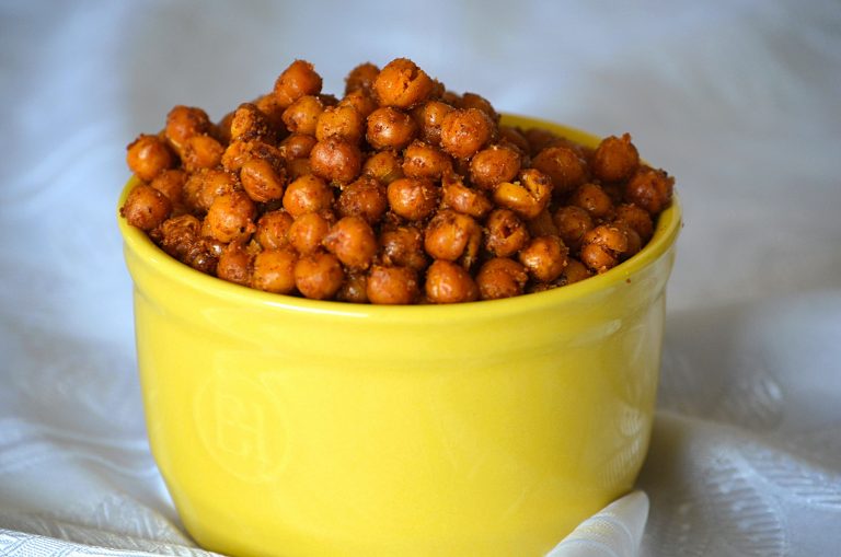 Snacks din năut copt (Roasted chickpea snack)