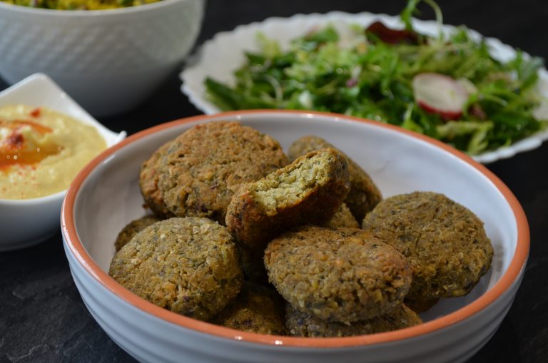 Falafel tradițional din năut la cuptor